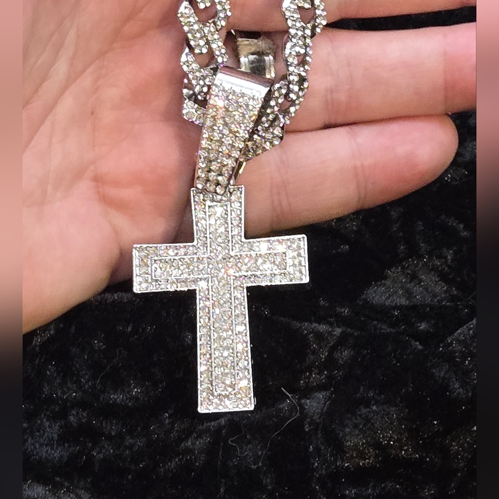 Encrusted SILVER Cross Pendant With Necklace 18"×.5"...25248